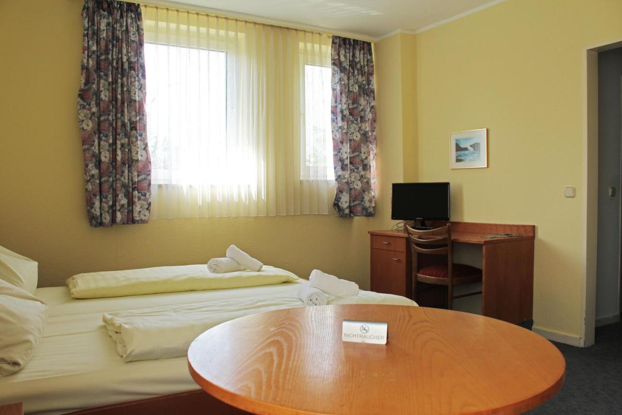 Autobahn Hotel Pfungstadt Ost Екстер'єр фото